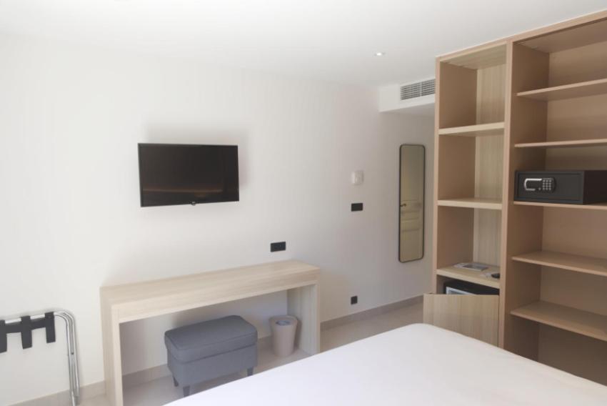 Hotel De La Plage - Hdlp Bormes-les-Mimosas Buitenkant foto